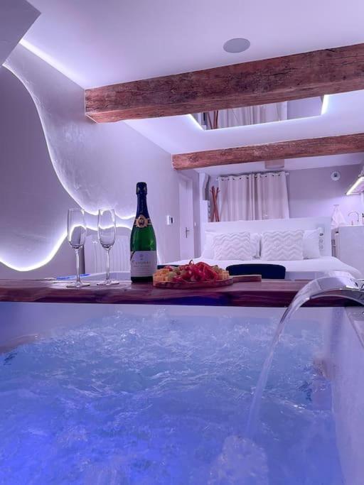 A La Folie - Loft & Spa Montrevault Ngoại thất bức ảnh